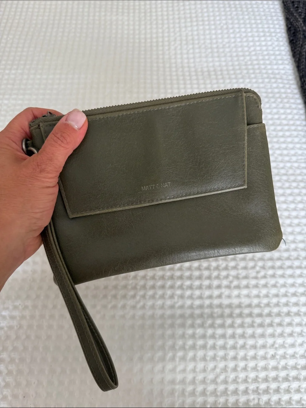 Matt & Nat Olive Green Wristlet Clutch with Detachable Strap